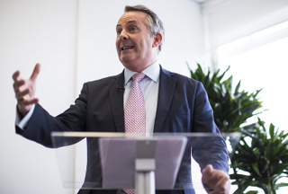 Illustration for article titled Britain Descends Into The Pit of Political Chaos - Friday Open Thread